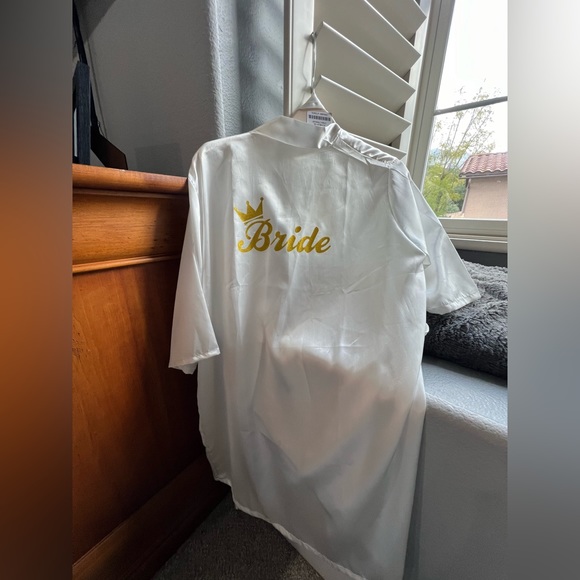 Bride Robe - Picture 2 of 2